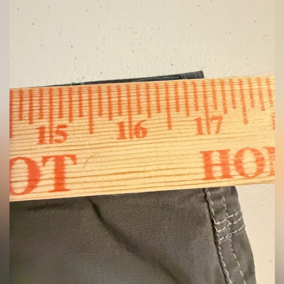 Kuhl Women's Gray Cargo Pants/Hiking/OutdoorSize 12 - Picture 10 of 11